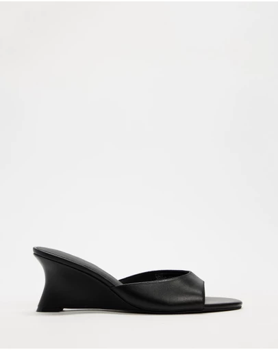 AERE - Esme Leather Sculptural Wedges - Women's