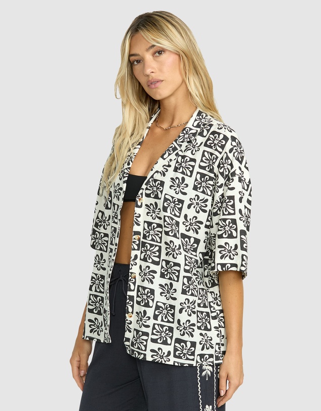 Billabong - Womens Beach Side Short Sleeve Shirt