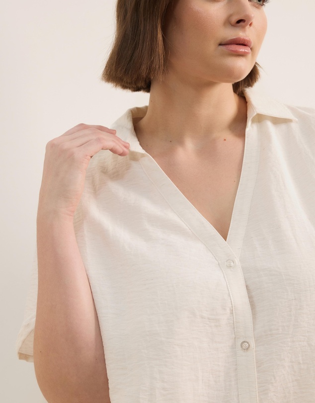 Atmos&Here Curvy - Josie Linen Blend Short Sleeve Shirt