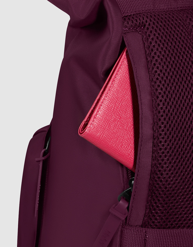 American Tourister - Urban Groove 16