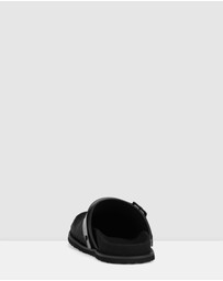 Rollie - Mills Mule Flat