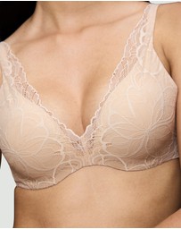 Triumph - Body MakeUp Illusion Lace Wire Padded Bra
