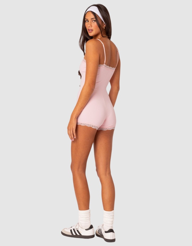 EDIKTED - Mandi lace trim romper