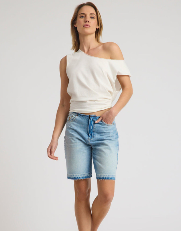 ONE TEASPOON - Rambler Mid Waist Wide Leg Boyfriend Denim Shorts - Endless Summer Blue
