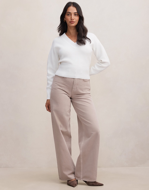 Forever New - Raya V Neck Sweater