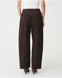 Forcast - Nya Corduroy Barrel Leg Pants