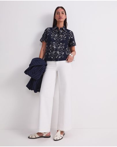 navy/ivory