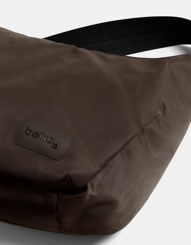 Bellroy - Laneway Crescent Bag 2.5L