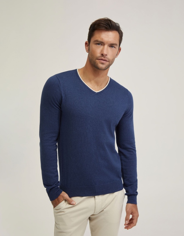 Oxford - Tipping V-Neck Knitted Top
