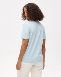 Superdry - Essential Logo Embroidered Tee