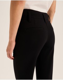 Review - Fern Ponte Pant