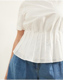 Atmos&Here Curvy - Maya Pin Tuck Linen Blend Top