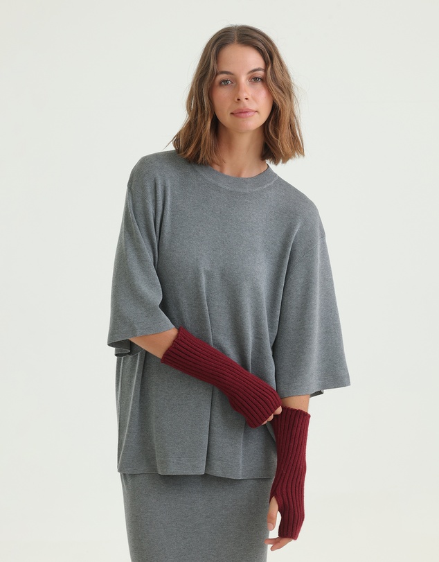 Morgan & Taylor - Asha Rib Knit Fingerless Gloves in Burgundy Red