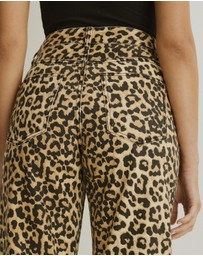 Atmos&Here - Lizzy High Rise Relaxed Jeans