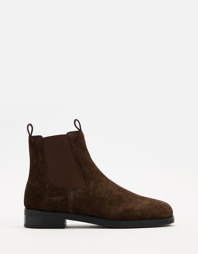AERE - Suede Chelsea Boots - Men's