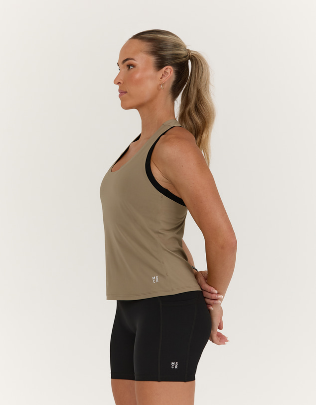 Muscle Republic - Aspire Longline Tank