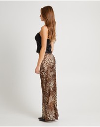 Alice In The Eve - Ivy Ruched Silky Slip Top