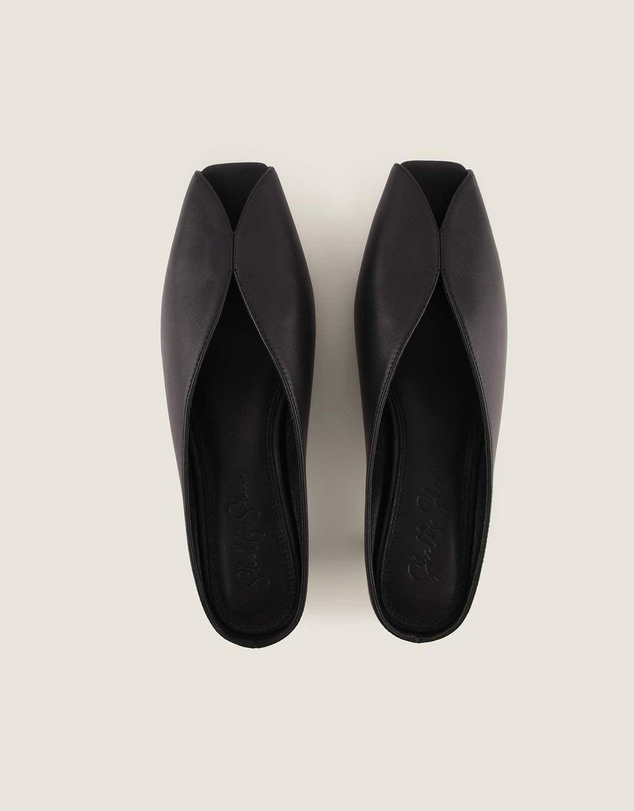 Shelly Shen - Cosmo Low Heels Black Leather