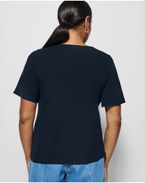 Commonry - Mila Tee