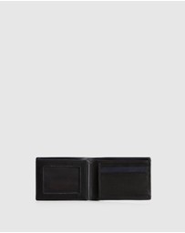 Evity - RFID Ezra Leather Bifold Wallet