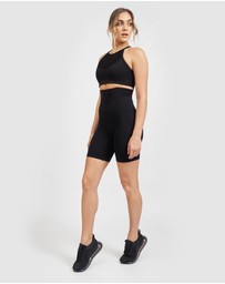 Core Trainer - High Waist Midi Shorts