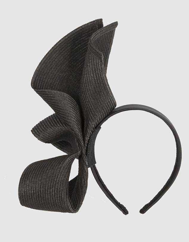 Max Alexander - Tall Black Racing Fascinator