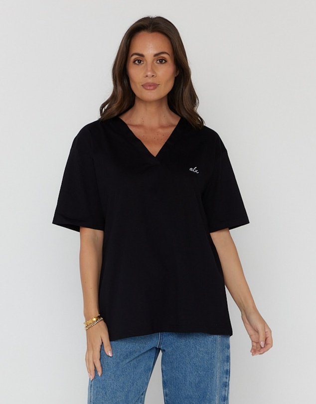 ALEXANDRA - Avara V-Neck T-Shirt Black