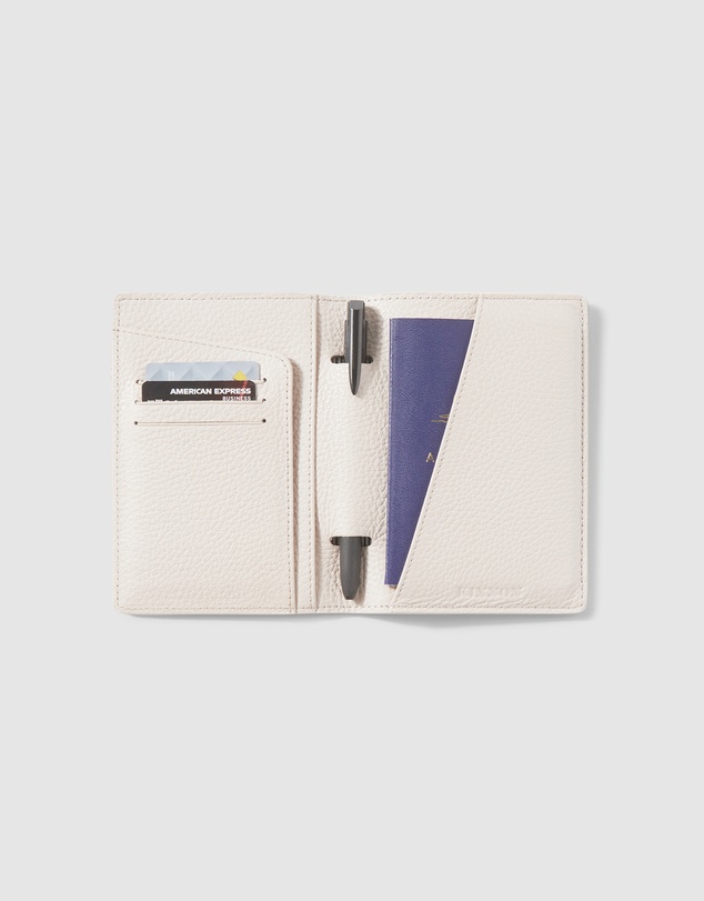 Kinnon - Earle Passport Holder