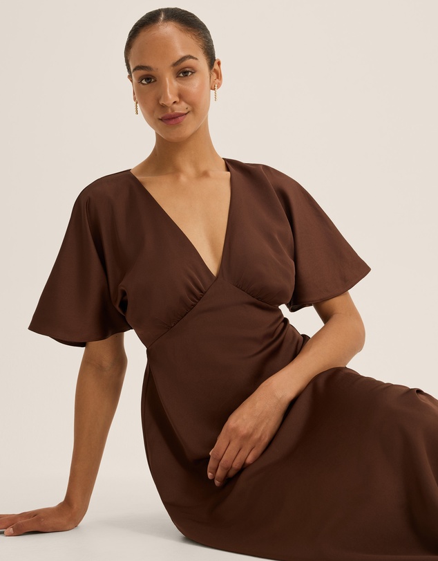 Review - Montreal Short Sleeve Maxi Dress