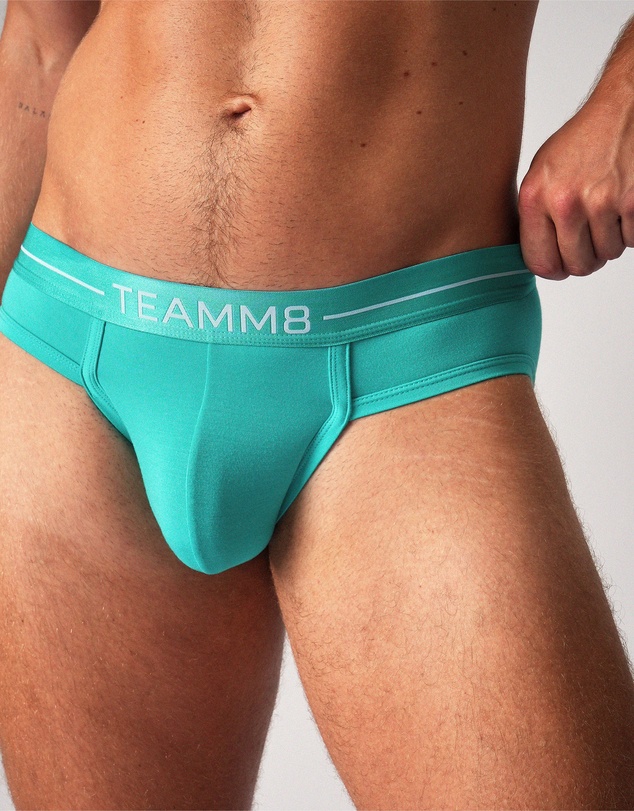 TEAMM8 - Icon Brief