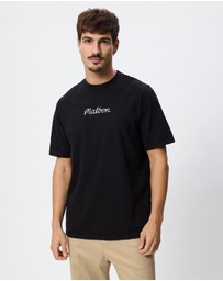 Malbon - Icons Bermuda Script Tee - ICONIC EXCLUSIVE