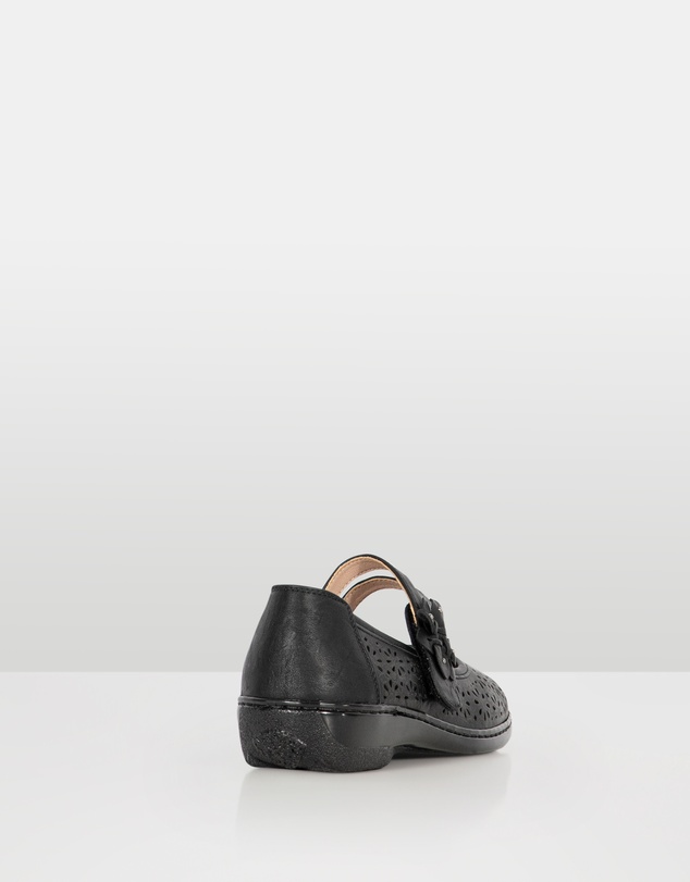Vybe Lifestyle - Olena