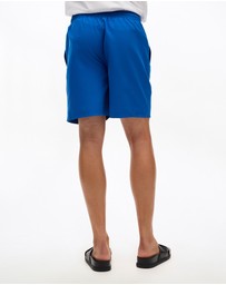 Superdry - Essential 17