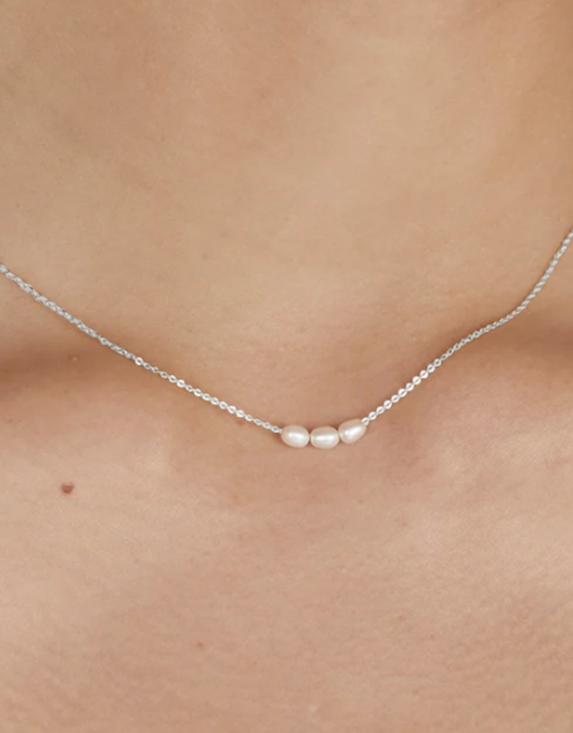 SAINT VALENTINE - Mini Pearl Necklace - Silver