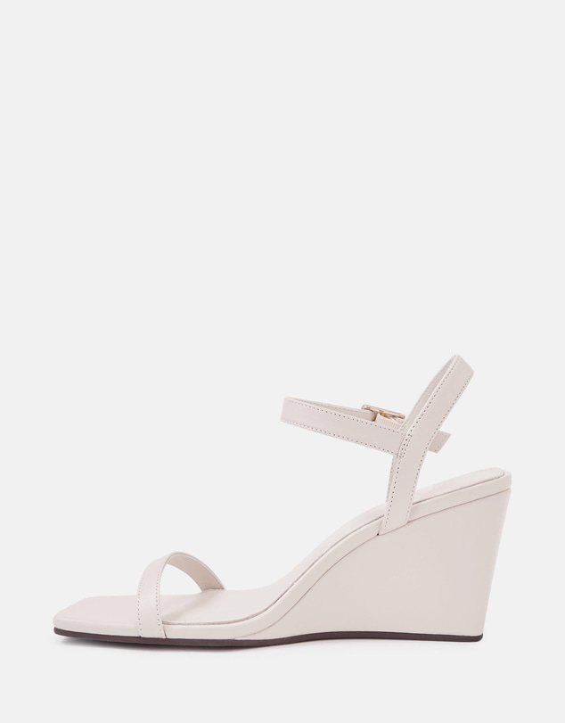 Wittner - Prisca Mid Heel Vintage Ivory Leather