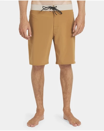 RVCA - Mens Va Trunk Solid 19