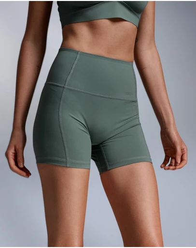 2XU - Feather Flex 5in Bike Shorts