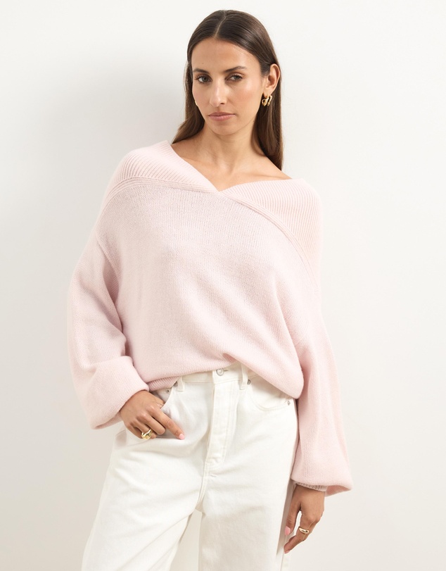 Atmos&Here - Kalli V-Neck Knit Jumper