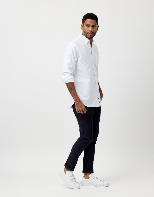 Wayver - The Button-Down Oxford Shirt