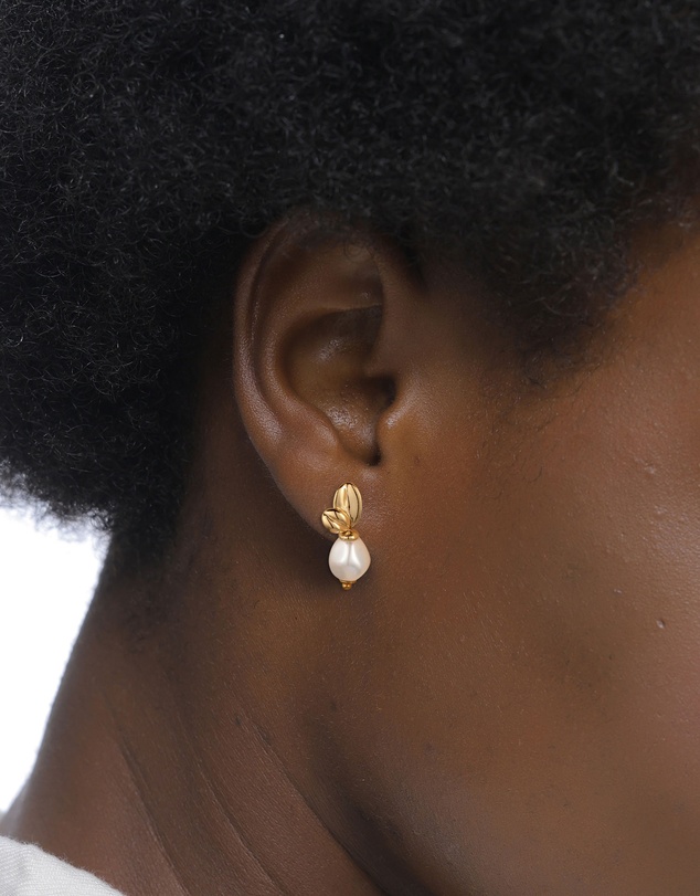 Elli Jewelry - Pearl Floral Stud Earrings in Gold-Plated 925 Silver