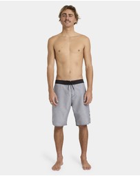 Billabong - Mens Shadow Cut OG 20