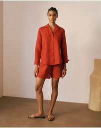 Trenery - Linen Tailored Short in Cherry Red