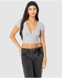 EDIKTED - Deep V Neck Crop Top
