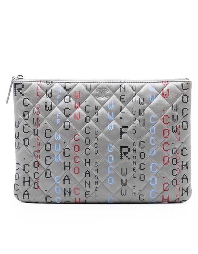 Pre-Loved by Azura Reborn - Pre-Loved Medium Quilted Lambskin Data Center O Case Clutch