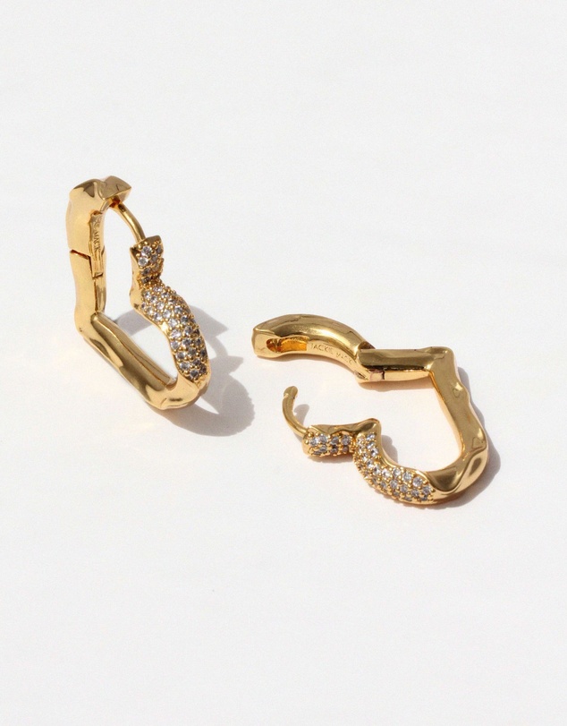 Jackie Mack - Kissable Heart Hoops