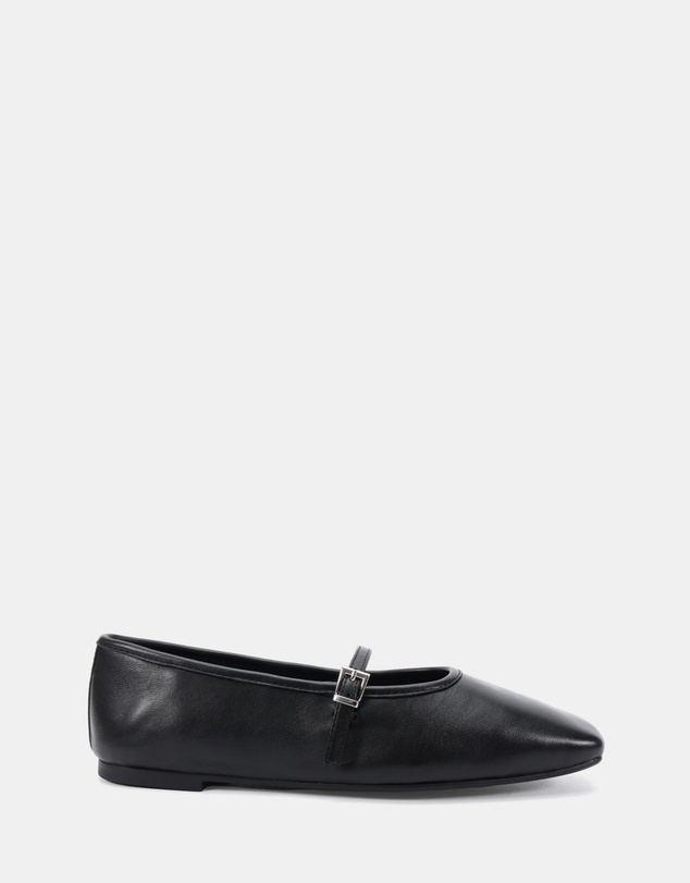 Clarks - Tilda Black Smooth