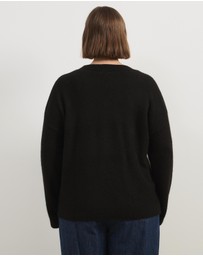 Atmos&Here Curvy - Tiana Fluffy Knit Cardigan