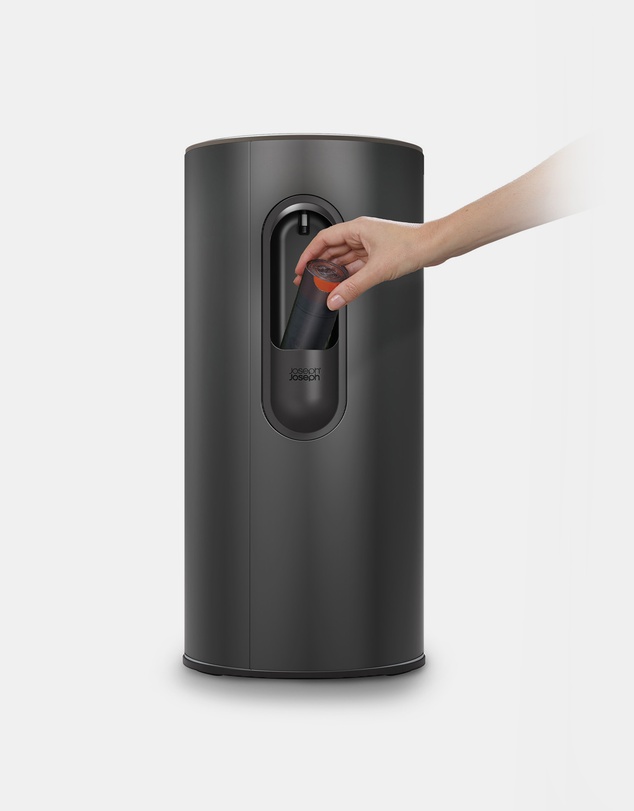 Joseph Joseph - Arc™ 30-Litre Slimline Pedal Bin with Liner Pocket - Carbon Black
