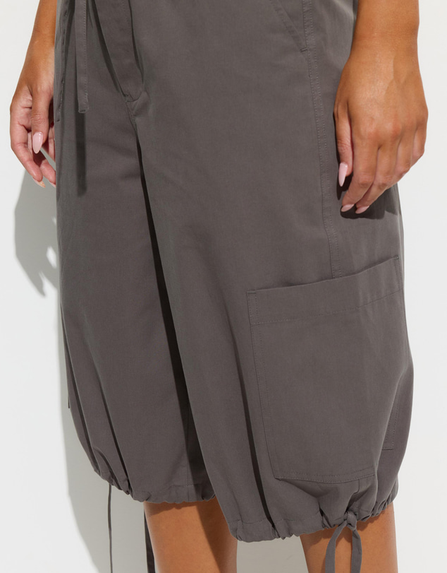 Dazie - Sofia Low Rise Cargo Shorts