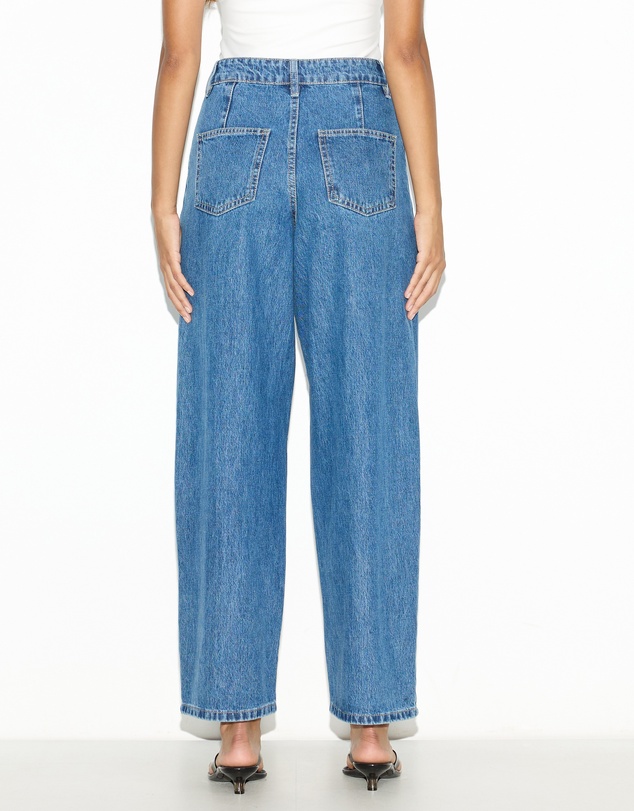 Dazie - Palma Mid Rise Barrel Jeans
